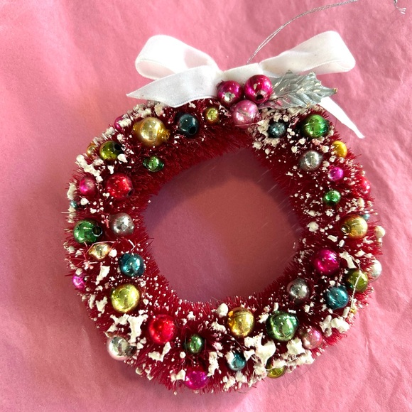 vintage repurposed, up cycled one of a kind Other - Vintage repurposed Festive Red Wreath Holiday Christmas Wreath